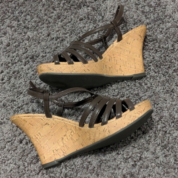 Platform cork strappy sandals - Picture 1 of 5